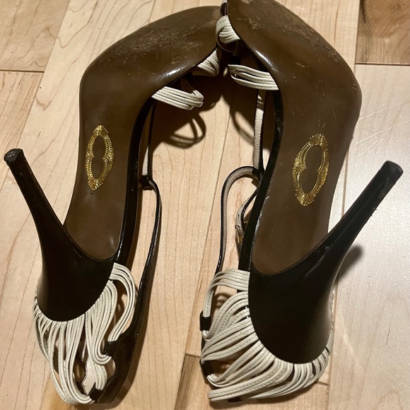 Elie Tahari Sandals - Picture 3 of 3